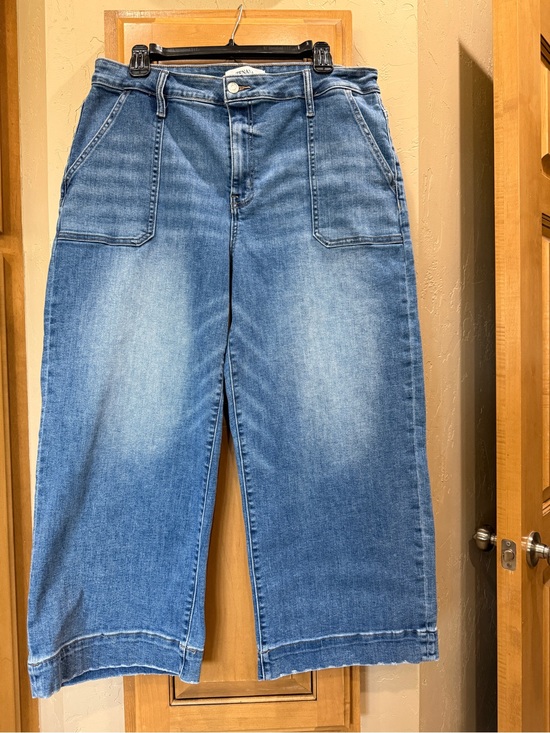 Zenana Outfitters Denim - Zenana Outfitters Light Blue Wide-Leg Cropped Jeans